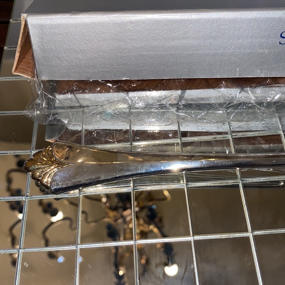ROYAL LIMITED SILVER SERVING PIERCED SPOON - Picture 4 of 4